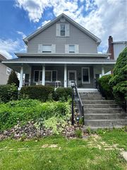 114 Beech St, Connellsville, PA 15425