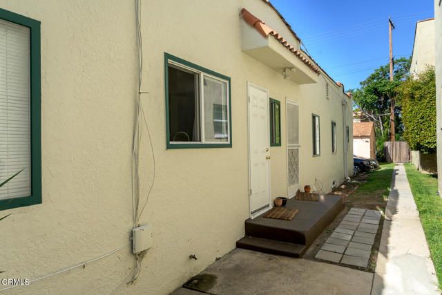 407 S Verdugo Road, Glendale, CA 91205