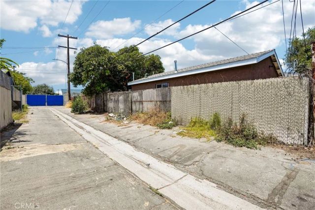 1616 E 89th Street, Los Angeles, CA 90002