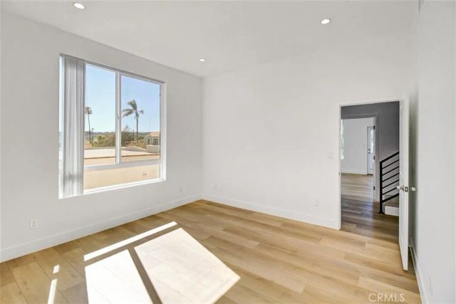 3016 West, Los Angeles, CA 90016