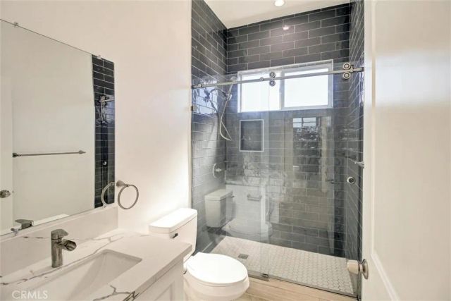 3016 West, Los Angeles, CA 90016