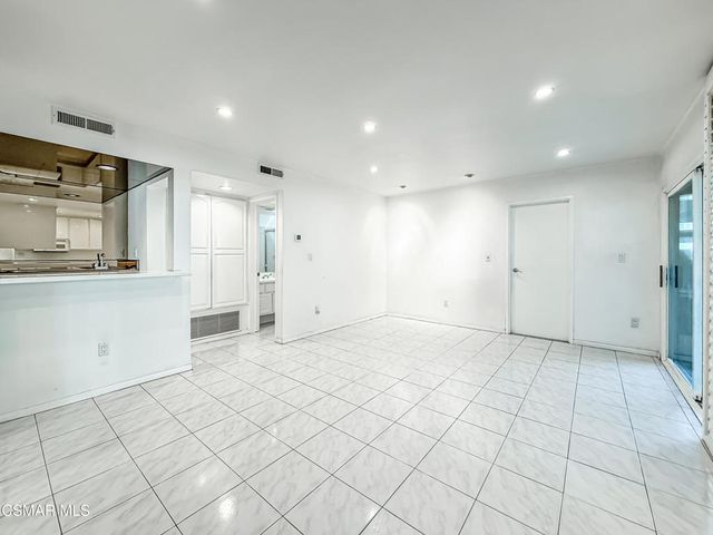10435 Larwin Avenue, Chatsworth, CA 91311