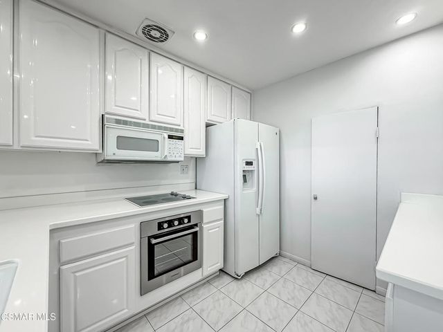 10435 Larwin Avenue, Chatsworth, CA 91311