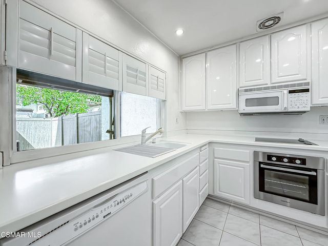10435 Larwin Avenue, Chatsworth, CA 91311