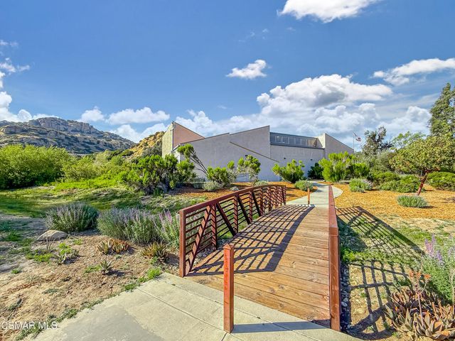 10435 Larwin Avenue, Chatsworth, CA 91311