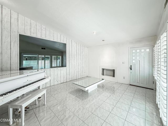 10435 Larwin Avenue, Chatsworth, CA 91311
