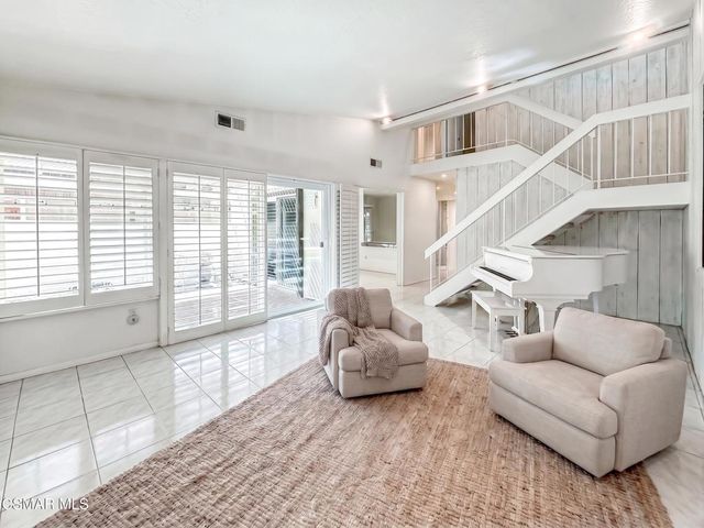 10435 Larwin Avenue, Chatsworth, CA 91311