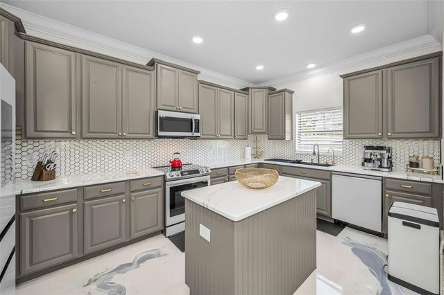 11922 FROST ASTER DRIVE, Riverview, FL 33579