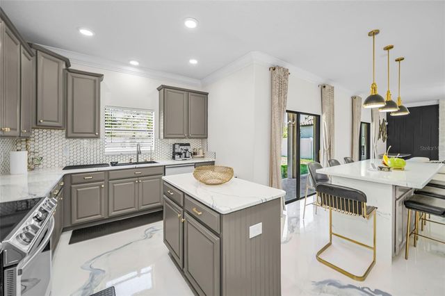 11922 FROST ASTER DRIVE, Riverview, FL 33579