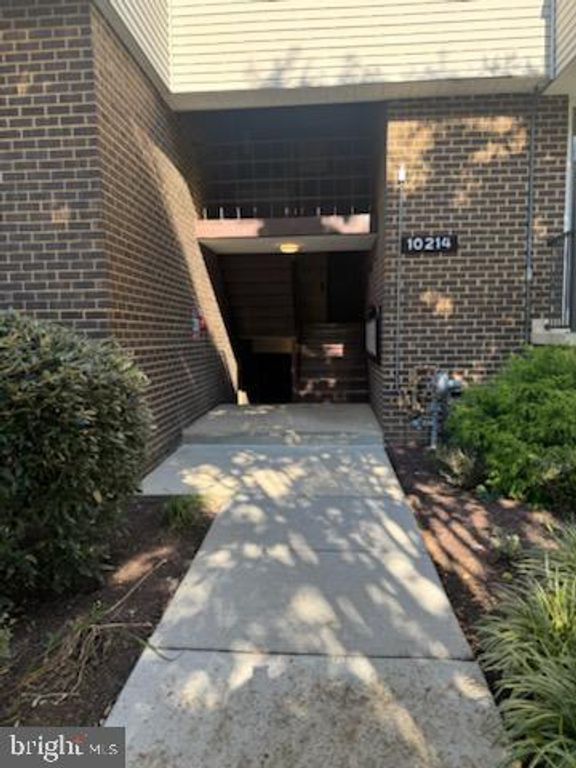 10214 PRINCE PL #8-202, Upper Marlboro, MD 20774