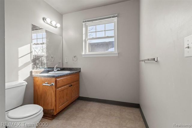 21025 Glen Lodge Road, Ferndale, MI 48220