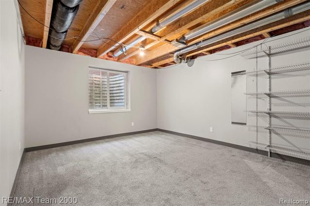 21025 Glen Lodge Road, Ferndale, MI 48220