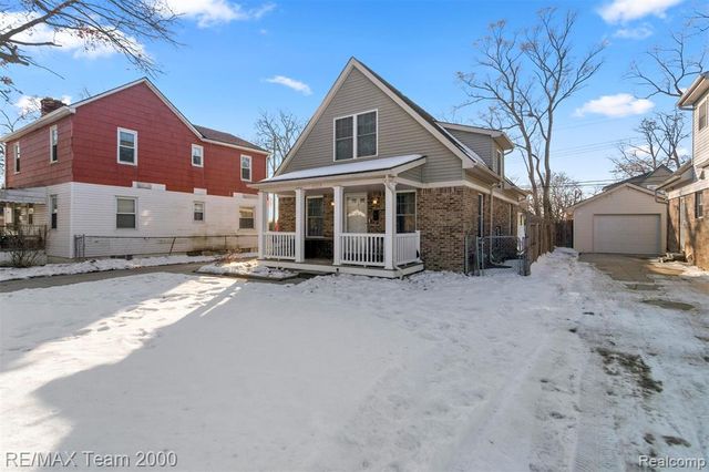 21025 Glen Lodge Road, Ferndale, MI 48220