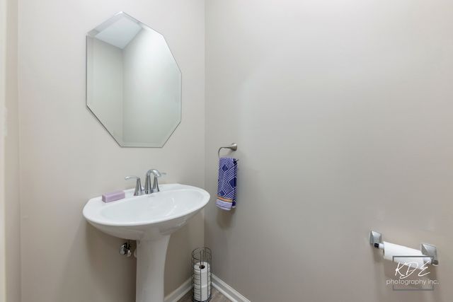 1115 Goldfinch Avenue, Yorkville, IL 60560