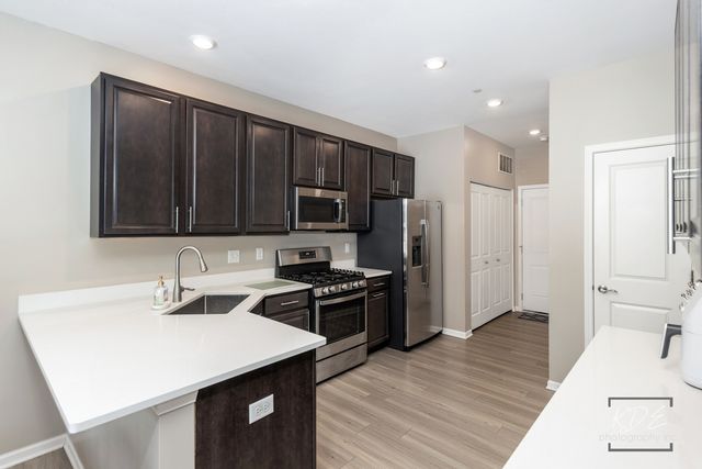 1115 Goldfinch Avenue, Yorkville, IL 60560