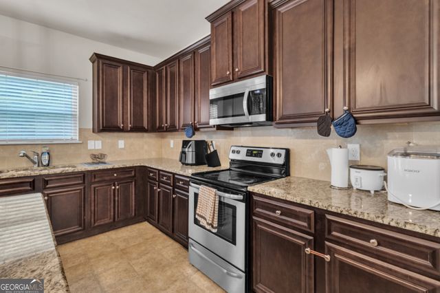 4247 Savannah Trace, Atlanta, GA 30349