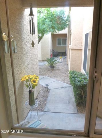 625 N HAMILTON Street 8, Chandler, AZ 85225