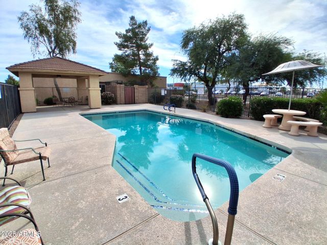 625 N HAMILTON Street 8, Chandler, AZ 85225