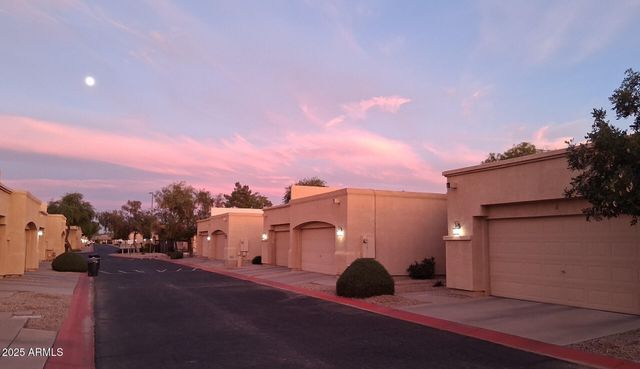 625 N HAMILTON Street 8, Chandler, AZ 85225