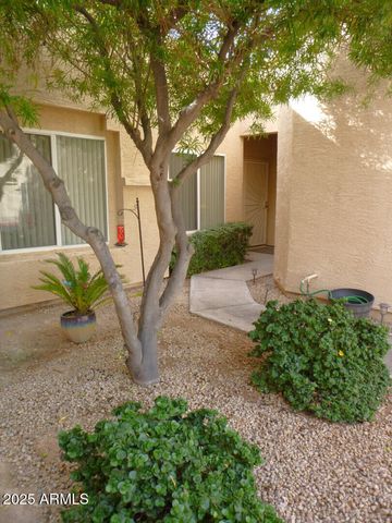 625 N HAMILTON Street 8, Chandler, AZ 85225