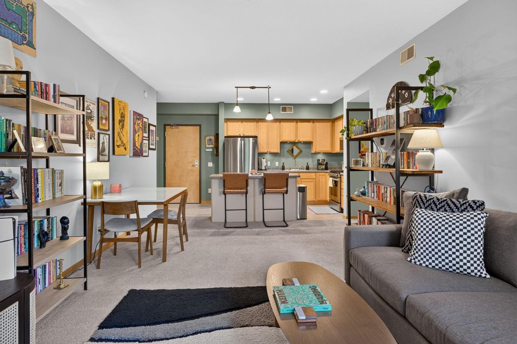 2900 11th Avenue S 208, Minneapolis, MN 55407 — exterior