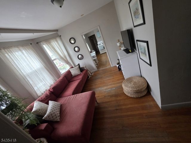 230 17Th Ave, Paterson City, NJ 07504