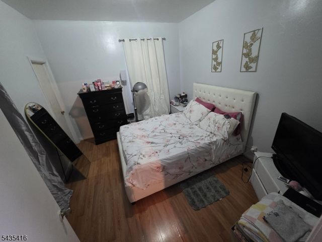 230 17Th Ave, Paterson City, NJ 07504