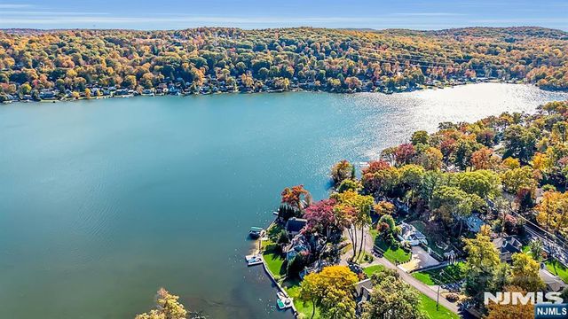 12 Grove Terrace, Sparta, NJ 07871