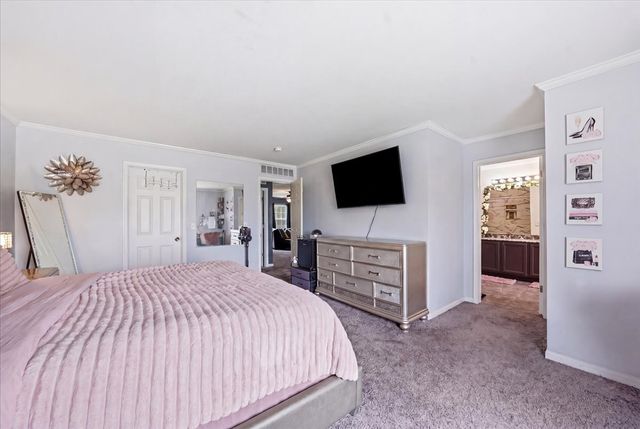 3800 Thoroughbred Lane, Joliet, IL 60435