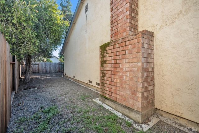 793 Marigold Dr, Fairfield, CA 94533