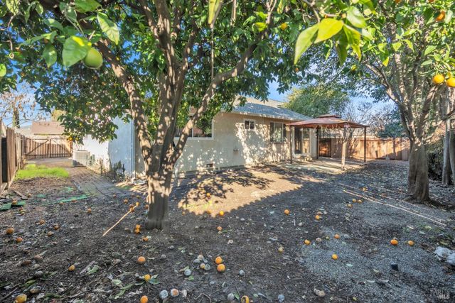 793 Marigold Dr, Fairfield, CA 94533