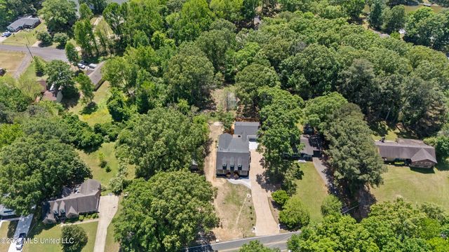 407 N Thunderbird Drive, Hernando, MS 38632
