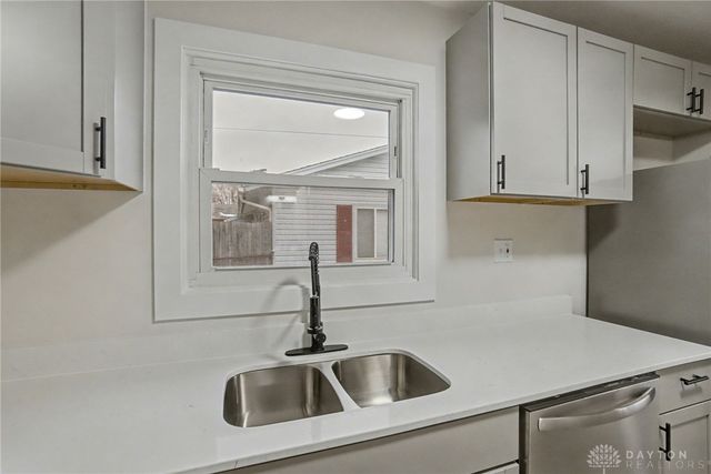 5713 Mayville Drive, Dayton, OH 45432