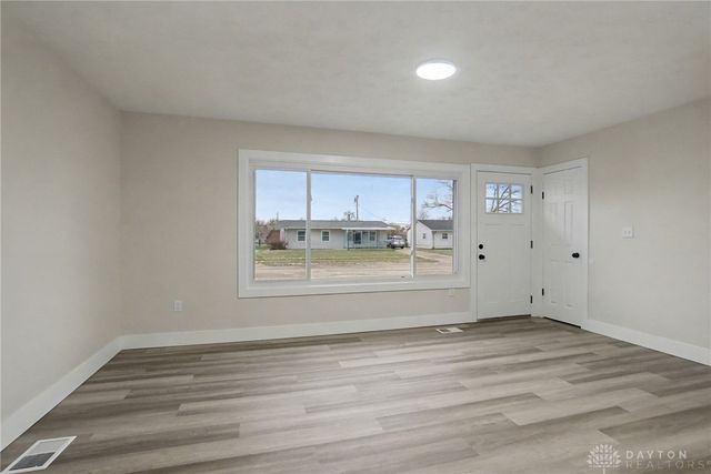 5713 Mayville Drive, Dayton, OH 45432