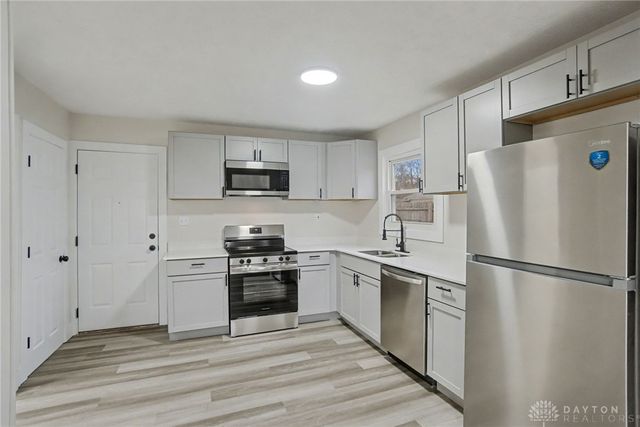 5713 Mayville Drive, Dayton, OH 45432