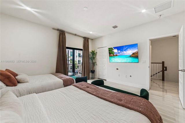 4741 NW 84th Ave 0, Doral, FL 33166