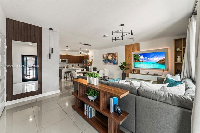 4741 NW 84th Ave 0, Doral, FL 33166