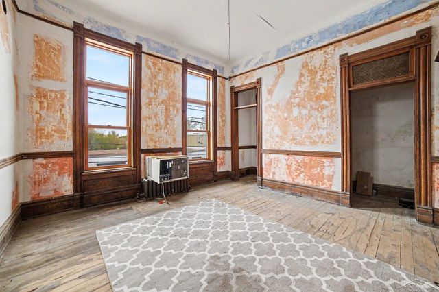 108 S Linn Street, Bay City, MI 48706