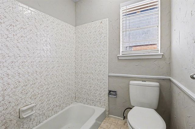 5004 NW 61st Place, Oklahoma City, OK 73122