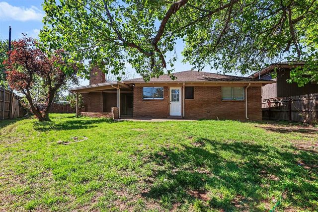 5004 NW 61st Place, Oklahoma City, OK 73122