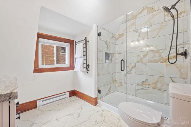 6514 Tyne Avenue, Cincinnati, OH 45213