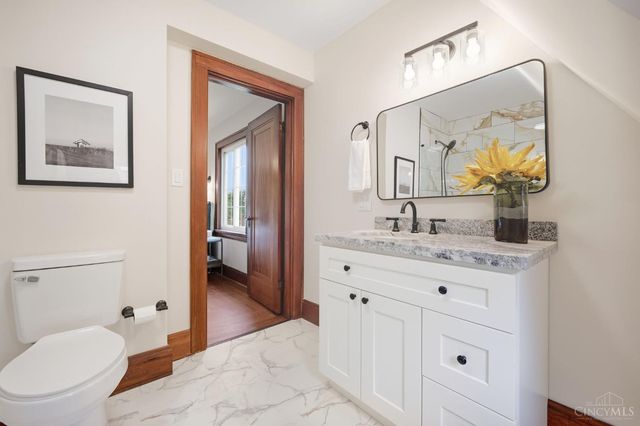 6514 Tyne Avenue, Cincinnati, OH 45213