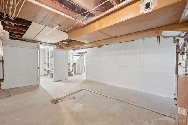 6514 Tyne Avenue, Cincinnati, OH 45213