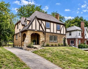 6514 Tyne Avenue, Cincinnati, OH 45213