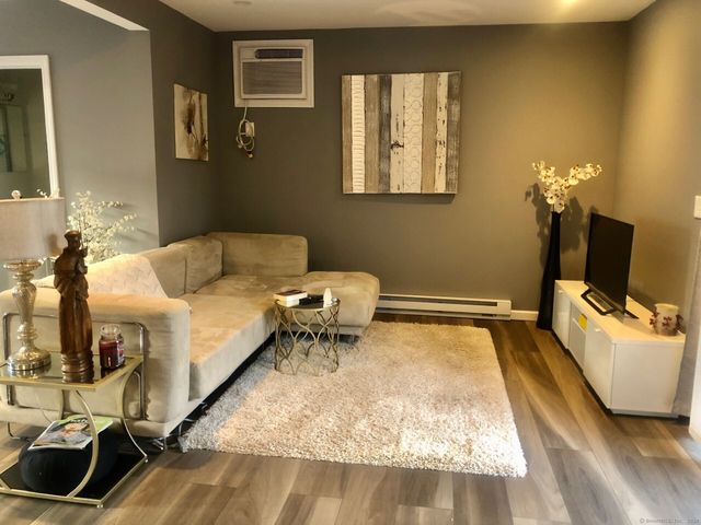 237 Stadley Rough Road, Danbury, CT 06811