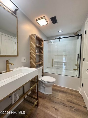 113 NW 12th Street, Oak Island, NC 28465