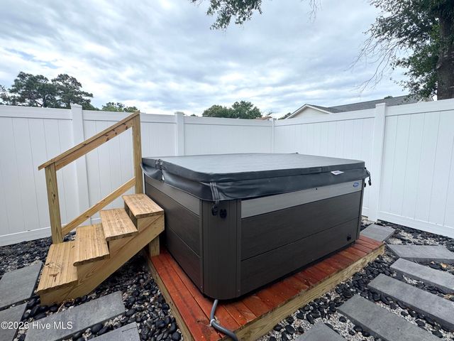 113 NW 12th Street, Oak Island, NC 28465