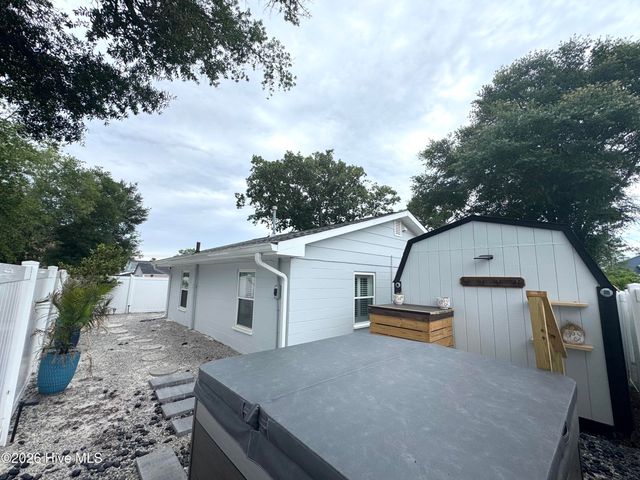 113 NW 12th Street, Oak Island, NC 28465