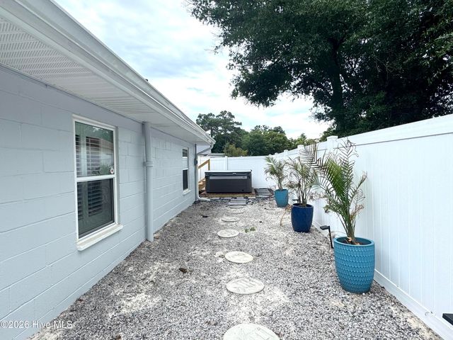 113 NW 12th Street, Oak Island, NC 28465
