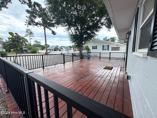 113 NW 12th Street, Oak Island, NC 28465